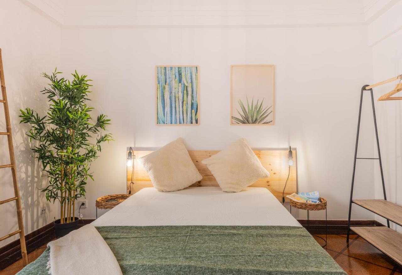 Santos Mattos Guesthouse & Apartments By Lisbon With Sintra Amadora Eksteriør billede