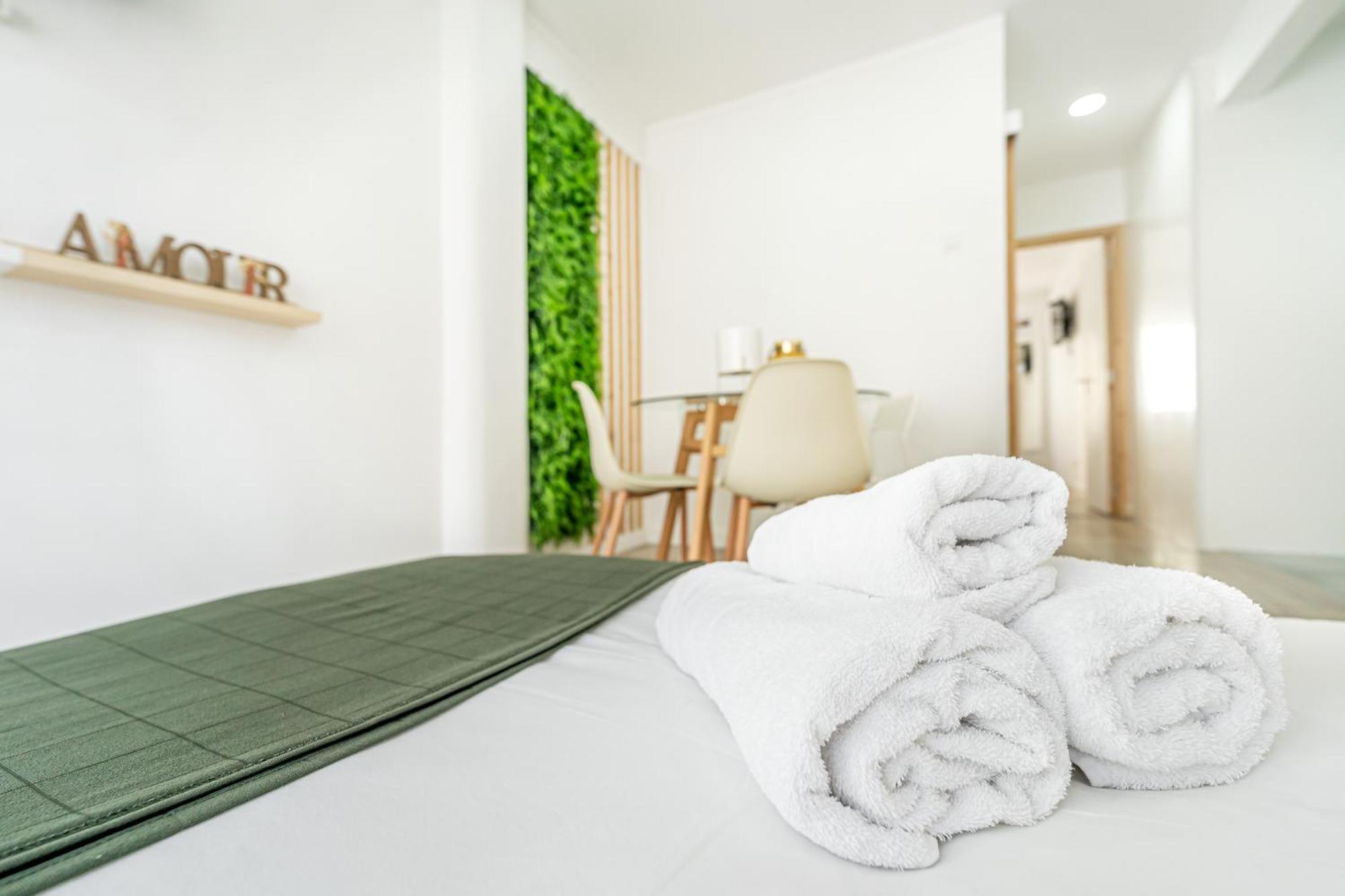 Santos Mattos Guesthouse & Apartments By Lisbon With Sintra Amadora Eksteriør billede