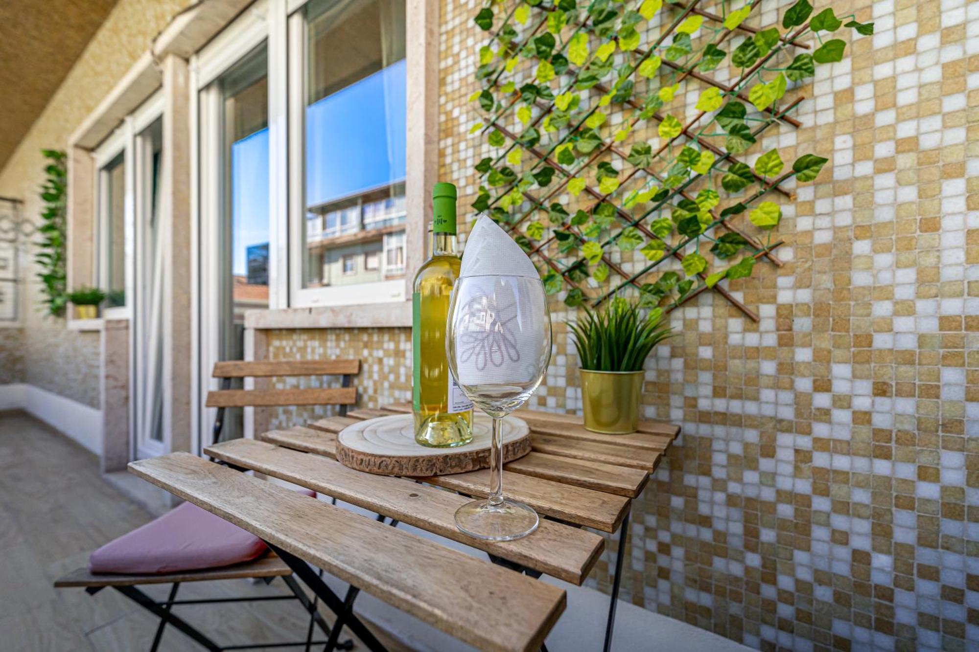 Santos Mattos Guesthouse & Apartments By Lisbon With Sintra Amadora Eksteriør billede